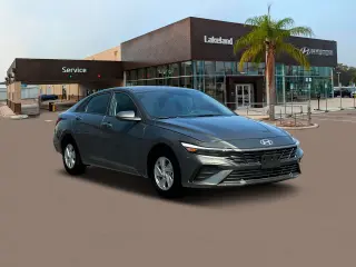 Hyundai ELANTRA 2025 SE 4dr Sedán