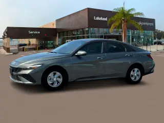 Hyundai ELANTRA 2025 SE 4dr Sedán
