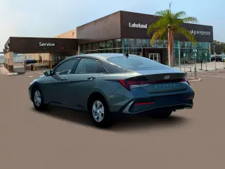 Hyundai ELANTRA 2025 SE 4dr Sedán