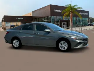 Hyundai ELANTRA 2025 SE 4dr Sedán
