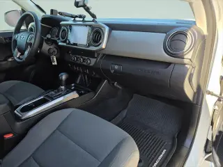 Toyota Tacoma 2020 4x2 SR5 V6 4dr Access Cab 6.1 ft LB