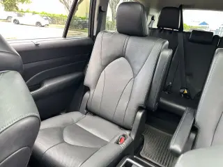 Toyota Grand Highlander 2025 LE 4 SUV