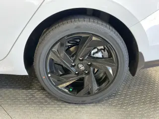 Hyundai ELANTRA 2026 SEL Sport 4dr Sedán