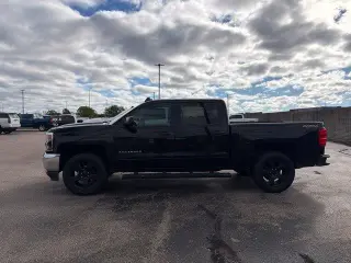 Chevrolet Silverado 1500 2017 4x4 LT 4dr Crew Cab 5.8 ft. SB