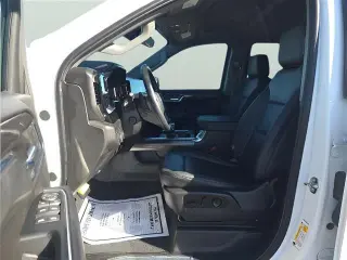Chevrolet Silverado 1500 2024 4x4 LTZ 4dr Cab con motor de 5.8 ft. SB