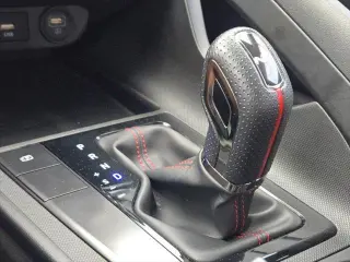 Hyundai ELANTRA 2023 N Línea 4dr Sedán