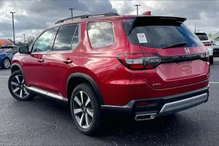 Honda Pilot 2025 AWD Touring 4 puertas SUV
