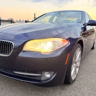 2011 Bmw 5 SERIES