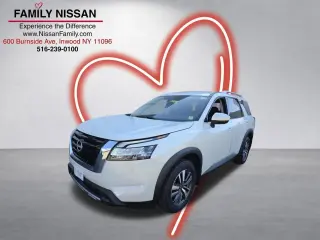 Nissan Pathfinder 2024 AWD SL 4dr SUV