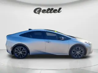 Toyota Prius 2024 XLE 4dr Hatchback