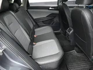 Volkswagen Taos 2023 SE 4dr SUV