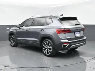 Volkswagen Taos 2023 SE 4dr SUV