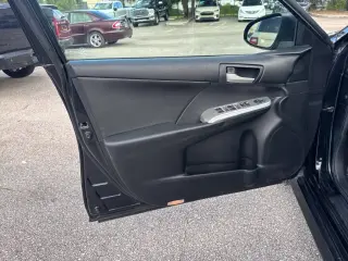 Toyota Camry 2014 SE 4 Sedán