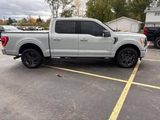 Ford F-150 2023 4x4 XLT 4dr SuperCrew 5.5 ft. SB