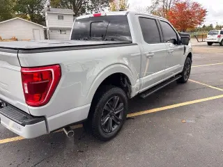 Ford F-150 2023 4x4 XLT 4dr SuperCrew 5.5 ft. SB