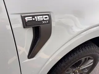 Ford F-150 2023 4x4 XLT 4dr SuperCrew 5.5 ft. SB