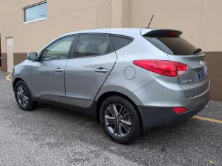 Hyundai TUCSON 2015 AWD GLS 4 SUV