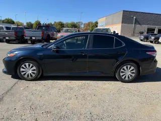 Toyota Camry Hybrid 2019 LE 4dr Sedán