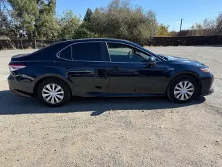 Toyota Camry Hybrid 2019 LE 4dr Sedán