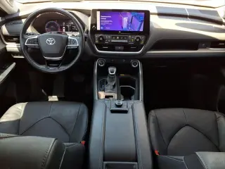 Toyota Grand Highlander 2024 AWD Platinum 4dr SUV