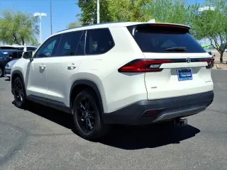 Toyota Grand Highlander 2024 AWD Platinum 4dr SUV