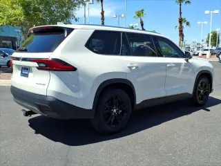Toyota Grand Highlander 2024 AWD Platinum 4dr SUV