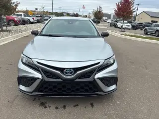 Toyota Camry Hybrid 2022 SE 4dr Sedán