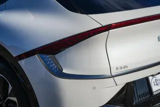 Kia EV6 2024 Wind crossover de 4 puertas