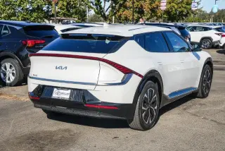 Kia EV6 2024 Wind crossover de 4 puertas