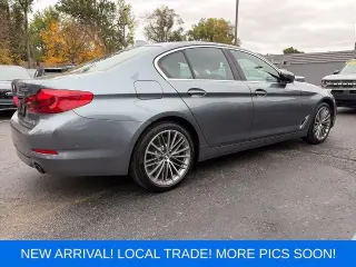 Sedán BMW 5 Series 2020 AWD 530i xDrive 4dr