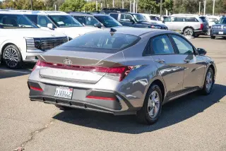 Hyundai ELANTRA 2024 SE 4dr Sedán