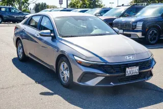 Hyundai ELANTRA 2024 SE 4dr Sedán
