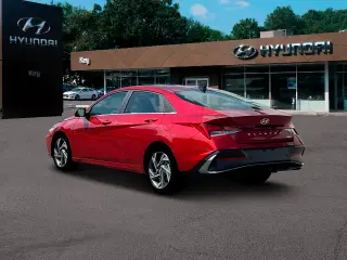 Hyundai ELANTRA 2025 Limited 4dr Sedán