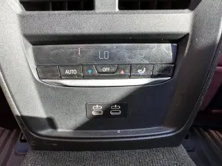 Sedán BMW 3 Series 2022 AWD 330i xDrive 4dr