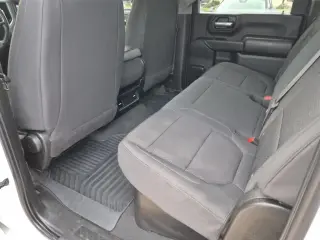 Chevrolet Silverado 2500HD 2022 4x4 Custom 4dr Crew Cab SB