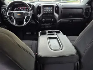 Chevrolet Silverado 2500HD 2022 4x4 Custom 4dr Crew Cab SB