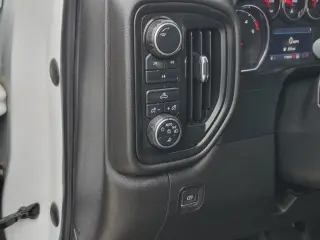 Chevrolet Silverado 2500HD 2022 4x4 Custom 4dr Crew Cab SB