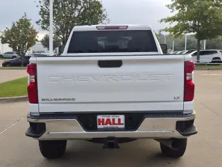 Chevrolet Silverado 2500HD 2022 4x4 Custom 4dr Crew Cab SB