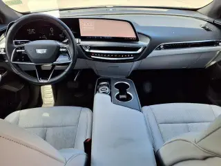 Cadillac LYRIQ 2024 Luxury 4 puertas SUV