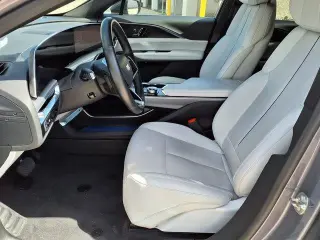 Cadillac LYRIQ 2024 Luxury 4 puertas SUV