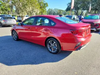 Kia Forte 2023 LXS 4dr Sedán