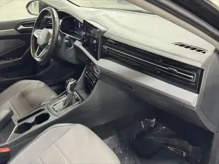 Volkswagen Jetta 2025 SE 4dr Sedán