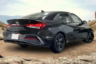 Hyundai ELANTRA 2026 SEL Sport Plus 4dr Sedán