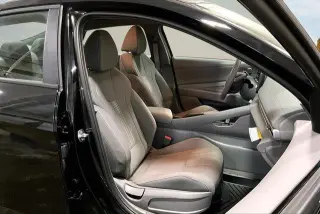 Hyundai ELANTRA 2026 SEL Sport Plus 4dr Sedán