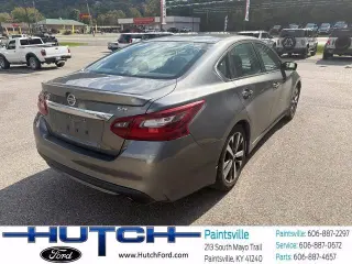 Nissan Altima 2017 2.5 SR Sedán 4 puertas