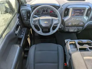 Chevrolet Silverado 1500 2024 4x4 Custom 4dr Crew Cab 5.8 ft. SB