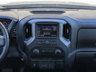 Chevrolet Silverado 1500 2024 4x4 Custom 4dr Crew Cab 5.8 ft. SB