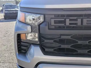 Chevrolet Silverado 1500 2024 4x4 Custom 4dr Crew Cab 5.8 ft. SB
