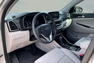 Hyundai TUCSON 2021 SE 4 SUV