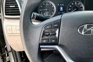 Hyundai TUCSON 2021 SE 4 SUV